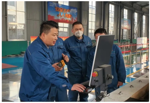 ϲ����Դ����аl(f��)�����������ϲ�@���f�е��ߌ�